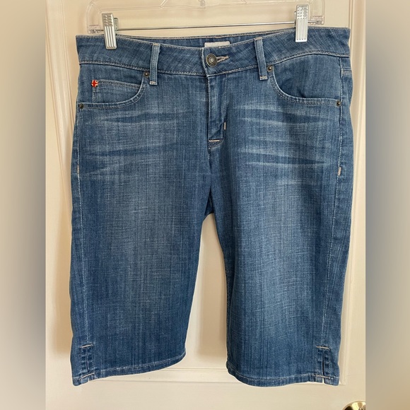 HUDSON Bermuda Denim Mid-Rise Short - Picture 4 of 15